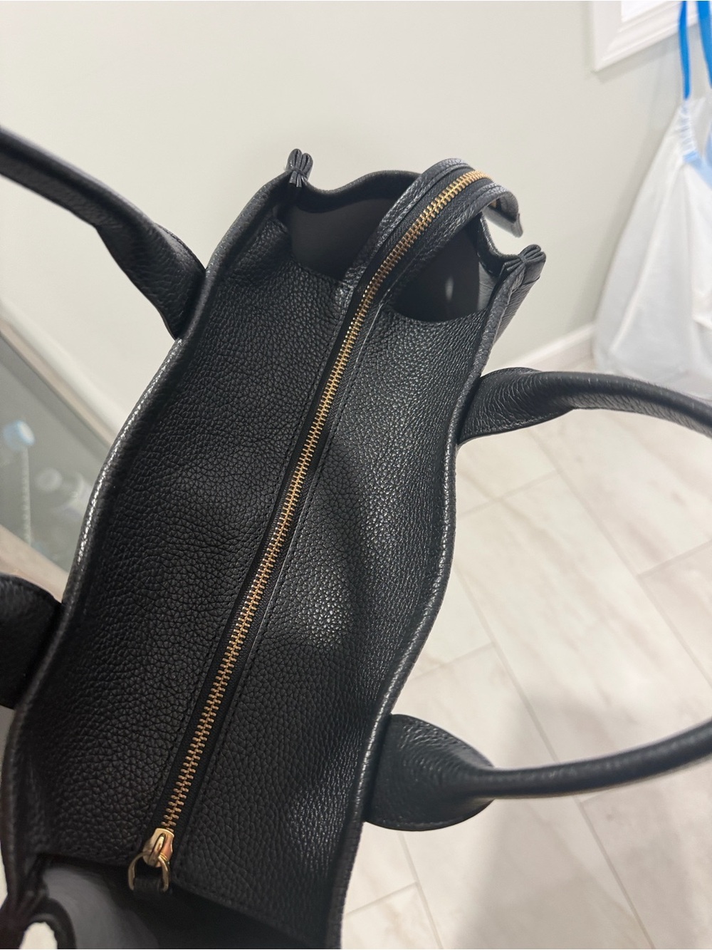 Marc Jacobs Black Leather Tote Bag MEDIUM - Picture 6 of 7